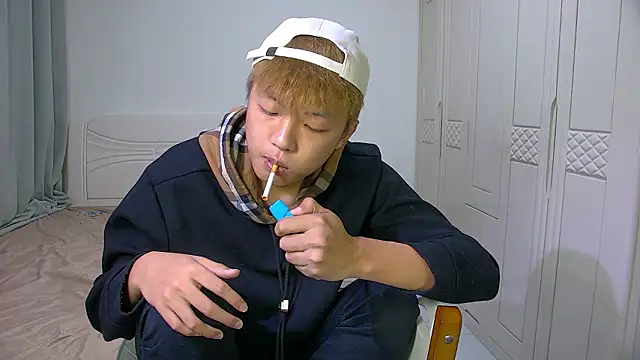 Chocolates-001 online show from February 21, 10:28 am