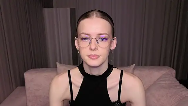 kittie like18 online show from April 29, 1:10 am