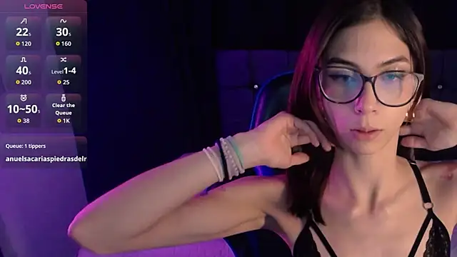 emily 34  online show from March 17, 4:26 am