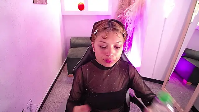 melodyy as online show from February 14, 12:16 pm