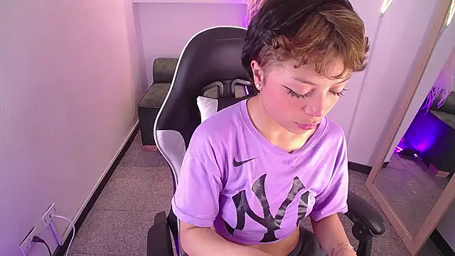 melodyy as online show from January 17, 12:31 pm