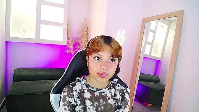 melodyy as online show from March 31, 12:40 pm