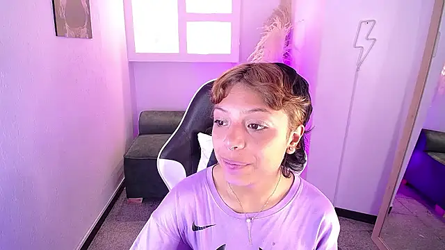 melodyy as online show from February 4, 1:06 pm