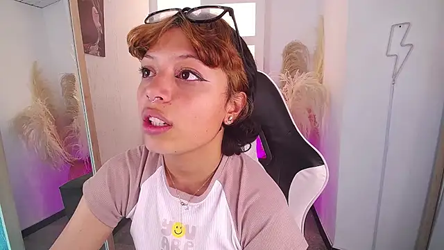 melodyy as online show from March 16, 1:26 pm