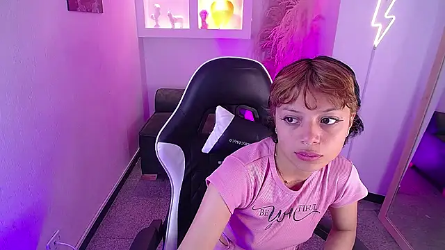 melodyy as online show from February 7, 12:24 pm