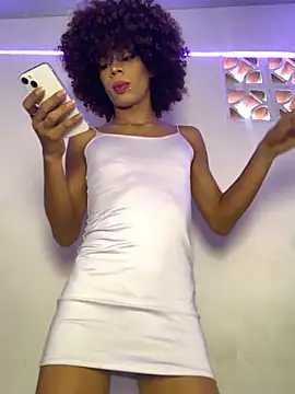 Snapshot of julietha_sexy chatting on June 6, 2:00 pm julietha sexy online show from June 6, 2:00 pm