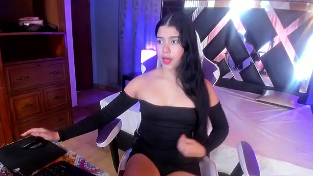 michell sweetiee online show from February 3, 6:57 pm