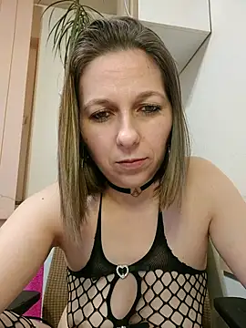 AdaJoy online show from April 11, 10:57 pm