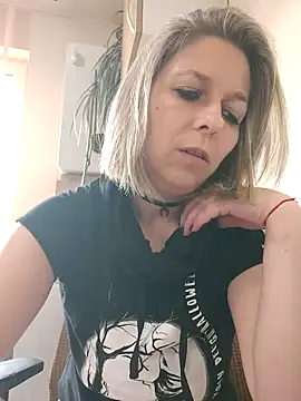 AdaJoy online show from May 30, 11:05 am
