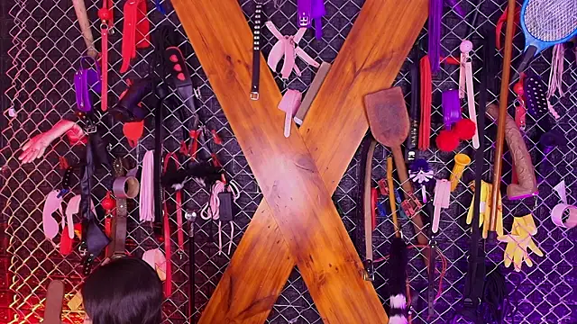 Snapshot of Miss_Juliett_bdsm chatting on February 23, 2:39 pm Miss Juliett bdsm online show from February 23, 2:39 pm