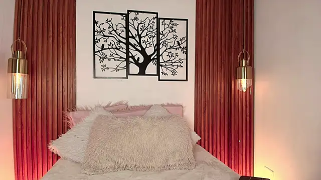 Taylor Snow online show from March 4, 8:05 pm