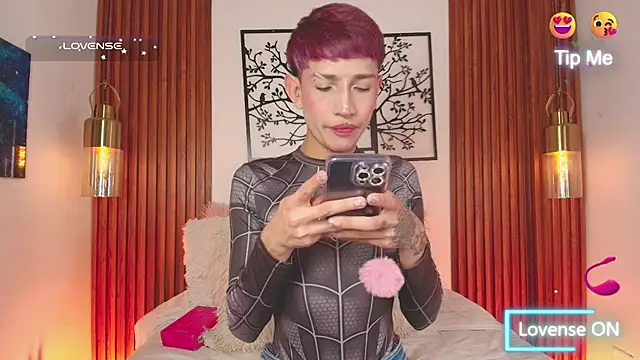 Taylor Snow online show from February 5, 8:15 pm