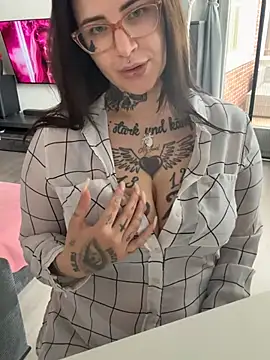 NyxTattoo online show from March 31, 9:11 am