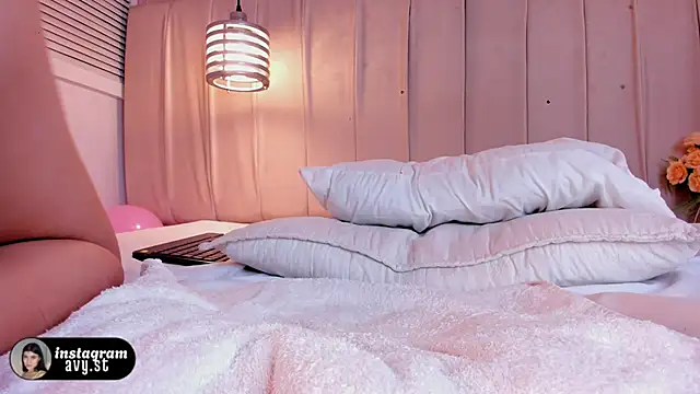 Snapshot of avy_st chatting on March 2, 5:08 am avy st online show from March 2, 5:08 am