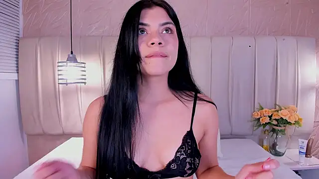 Snapshot of avy_st chatting on February 3, 3:59 am avy st online show from February 3, 3:59 am