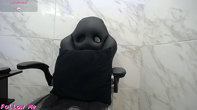 jasmine700141 online show from March 6, 7:20 pm