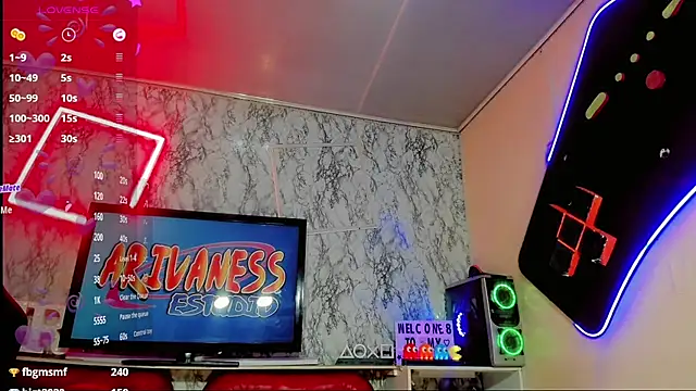 Snapshot of Lisa_sparkleee chatting on February 15, 7:51 am Lisa sparkleee online show from February 15, 7:51 am