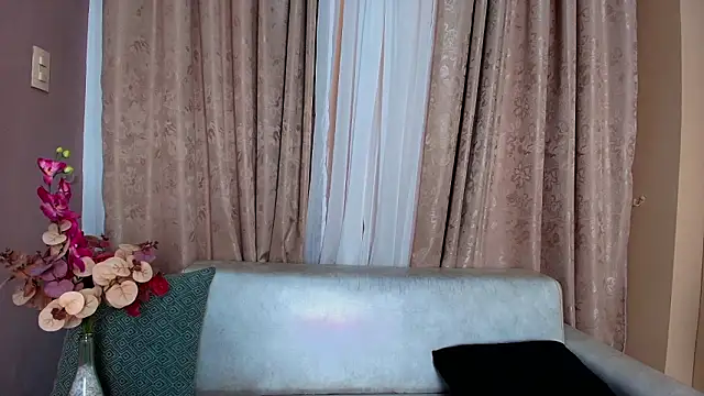 TessaMonroee online show from February 2, 6:29 pm