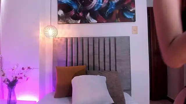 TessaMonroee online show from March 24, 6:19 pm