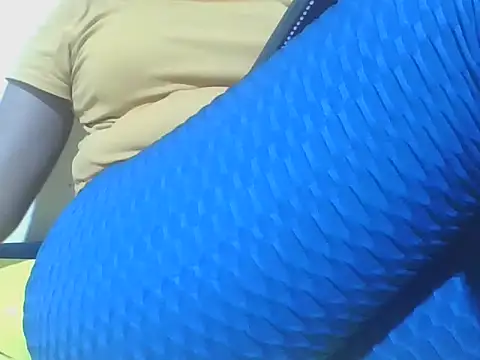 Littlemistress24 online show from April 3, 6:47 pm