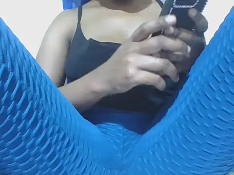 Littlemistress24 online show from March 3, 6:15 pm