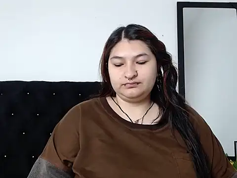 LauraHorny69 online show from February 20, 1:02 pm