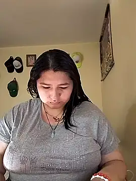 LauraHorny69 online show from April 21, 2:56 pm
