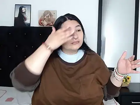 LauraHorny69 online show from March 14, 12:44 pm