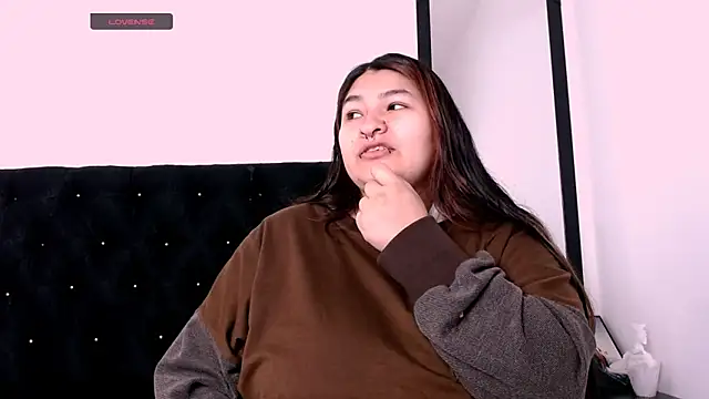 LauraHorny69 online show from February 15, 1:21 pm