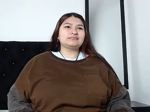 LauraHorny69 online show from February 3, 1:49 pm