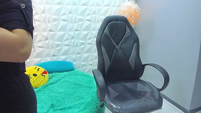 sweet angeel 01 online show from January 15, 11:35 am