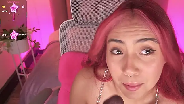 Dakota velvet  online show from March 4, 12:24 pm