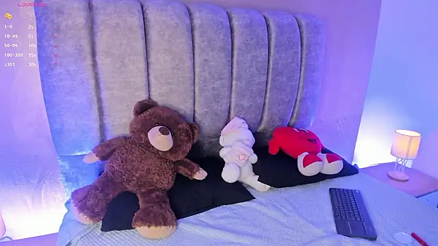 zara rouxx online show from February 12, 7:46 pm