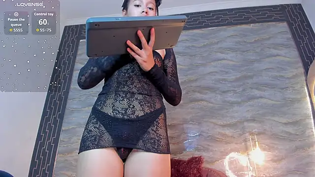 SHINYY STAR  online show from April 9, 7:42 pm