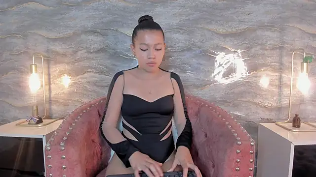 SHINYY STAR  online show from February 26, 7:36 pm