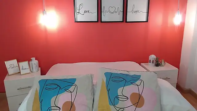 MaddyOwens 5 online show from March 12, 12:42 pm