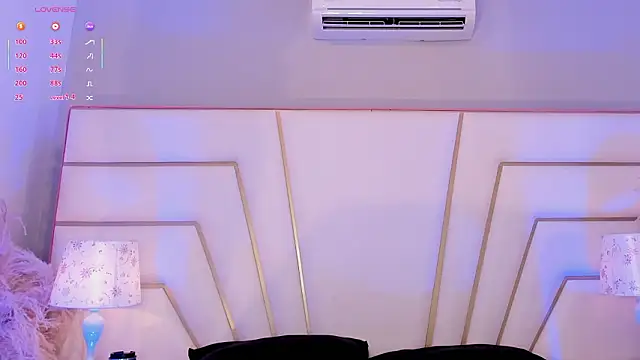 Snapshot of Mr_aronnn_ chatting on February 22, 3:20 am Mr aronnn online show from February 22, 3:20 am