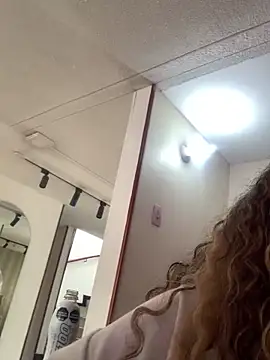 Snapshot of AngelPinkk_ chatting on March 7, 8:14 pm AngelPinkk online show from March 7, 8:14 pm