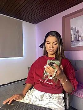 Snapshot of AngelPinkk_ chatting on May 26, 6:06 pm AngelPinkk online show from May 26, 6:06 pm