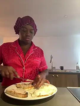 icelyne 2001 online show from March 9, 5:16 pm