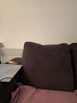 icelyne 2001 online show from February 1, 2:32 am