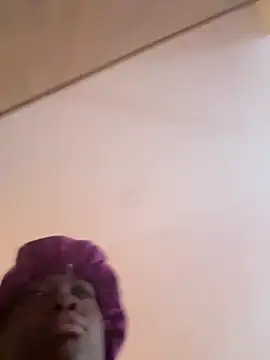 icelyne 2001 online show from March 15, 7:32 pm