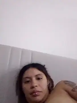 Snapshot of Sophia_fox420 chatting on February 28, 5:07 am Sophia fox420 online show from February 28, 5:07 am