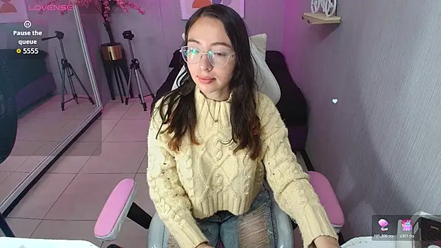 Veronica miiller online show from March 23, 7:14 pm