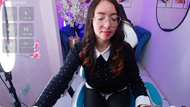 Veronica miiller online show from March 24, 6:30 pm