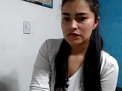 Snapshot of Scarlett_Hot69 chatting on March 2, 6:58 am Scarlett Hot69 online show from March 2, 6:58 am