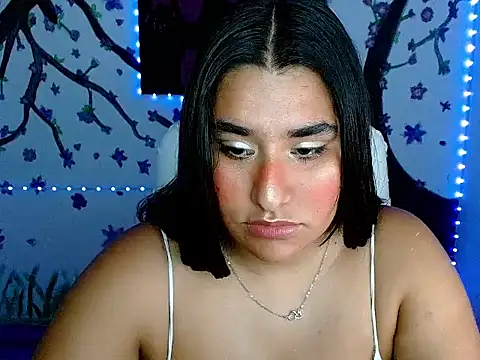 Im May  online show from February 24, 9:15 pm