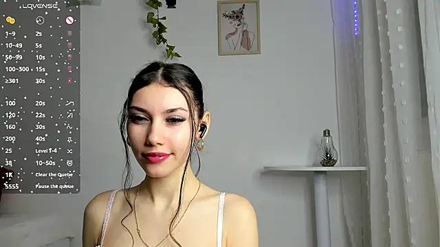 Snapshot of BabyyVenom chatting on February 8, 8:06 pm BabyyVenom online show from February 8, 8:06 pm