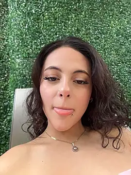 TeaseDollXXX online show from March 19, 9:37 pm