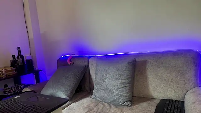 selenaln online show from February 24, 6:31 pm